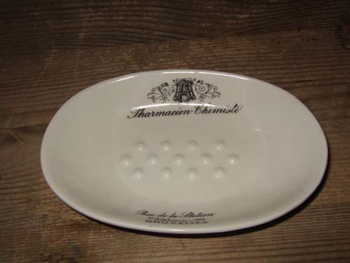 America Retold Apocathary China - soap dish
